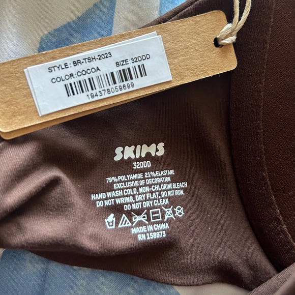 NEW SKIMS FITS EVERYBODY T-SHIRT BRA - Picture 3 of 4